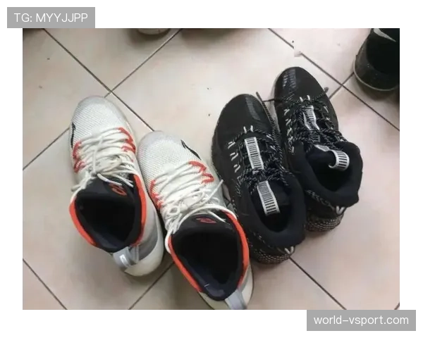 孔令辉家里金碧辉煌，出门却还踩着那双旧球鞋